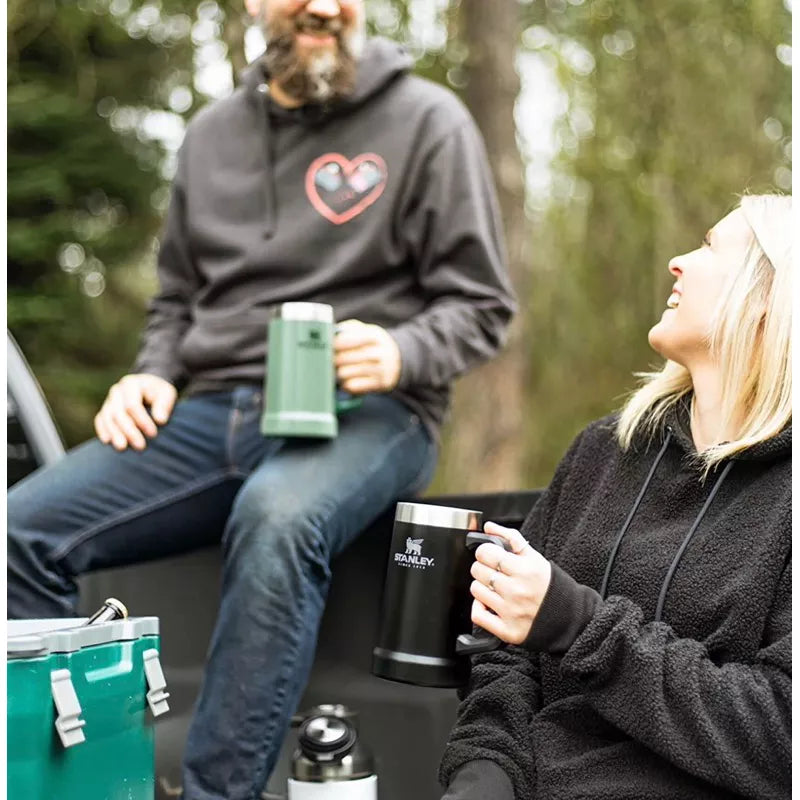 Caneca Térmica p/ Cerveja e Drinks Stan ley Adventure Big Grip 710mL Verão Festival Praia Festas Sitio Resenha Viagem Férias Lazer